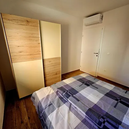 Bollwegs Apartment Vir